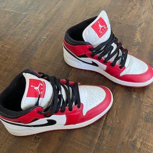 AIR JORDAN 1 MID RED